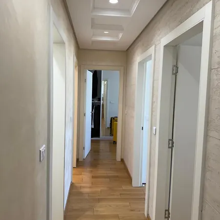 Garden Grand Luxurious Apartment