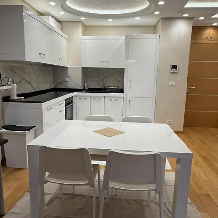 Garden Grand Luxurious Apartment Belgrade