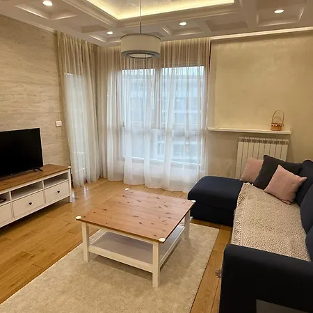 Apartment Garden Grand Luxurious *